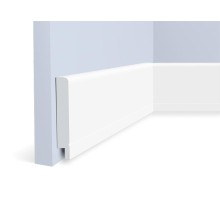 Плинтус Hiwood B70 с полосой 70*10,5*2000 мм